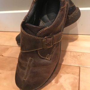 Women’s born shoes size 8
